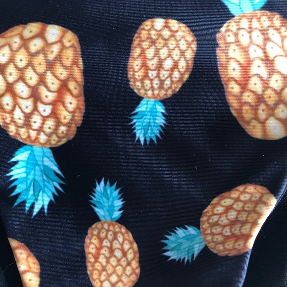 Pineapple Bikini *never worn* - Picture 6 of 8